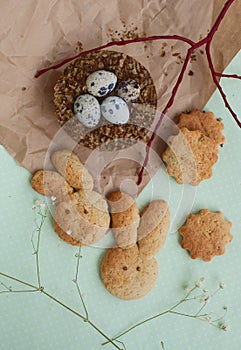 Easter quail eggs and cookies