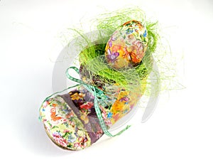 Easter shoe with colorful egg