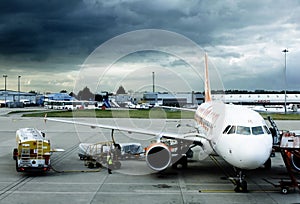 Easyjet plane refueling