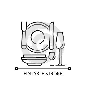 Eating utensils linear icon