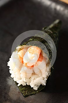 Ebi Temaki