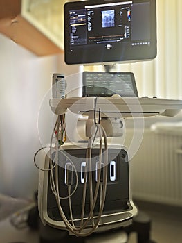 Echocardiography device