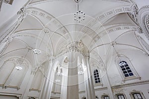 Eclectic elements of the interior of a large choral Jewish synagogue