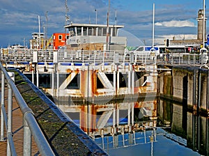 Ecluse dans le port d`Ostende Belgique