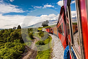 Ecuadorian railroad crossing