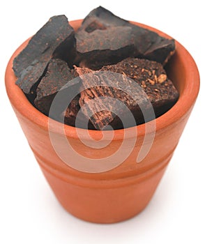 Edible black catechu