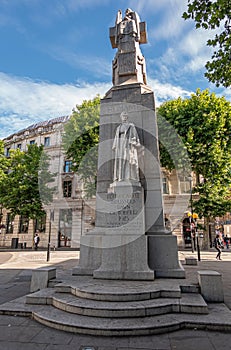 Edith Cavell Memorial off Trafalgar Square, London, UK