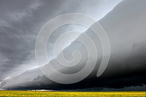 Eerie Shelf cloud in Illinois