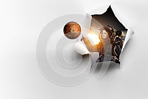 Effect of torn paper hole