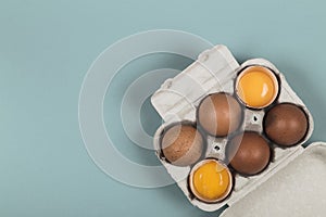 Egg box with six eggs