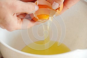 Egg breaking