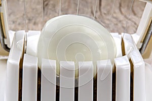 Egg cutter with one egg