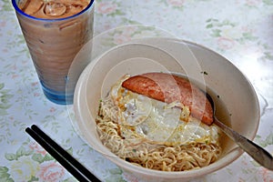 Egg ham noodle