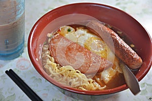 Egg ham noodle