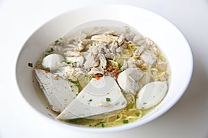 Egg noodle with fishball