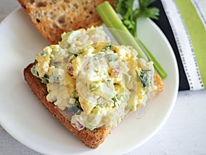 Egg salad sandwich