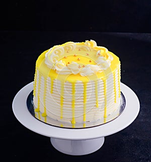 Eggless Pineapple cake