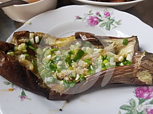 eggplant was road with green onion and salt, oil.