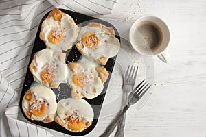 Eggs baked in a bread