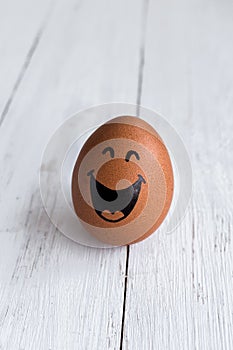 Eggs Faces, drawnigs on egg, funny face photo