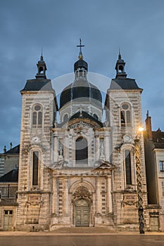 Eglise Saint-Pierre in Chalon-sur-Saone