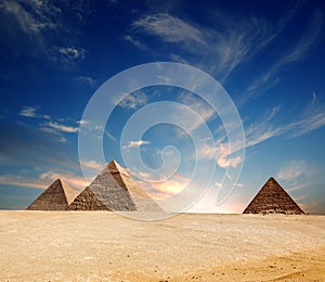 Egypt pyramid photo
