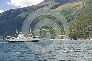 Eidfjorden ferry Bruravik-Brimnes
