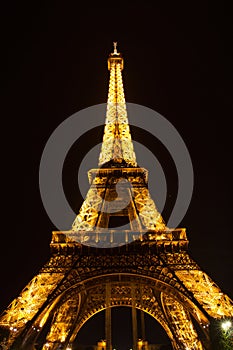 Eiffel tower by night