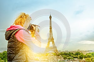 Eiffel Tower woman photographer