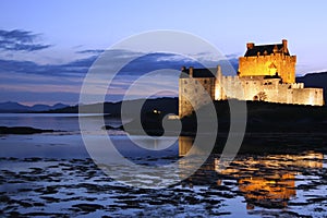 Eilean Donan Castle at night