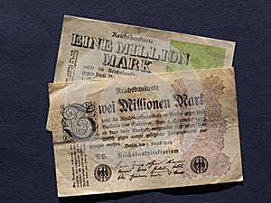 Eine und Zwei Million Mark (One and Two Million Mark) notes