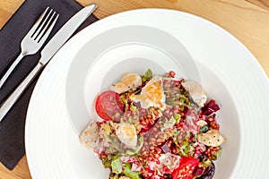 EINKORN SALAD CHICKEN BEETROOT