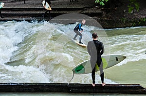 Eisbach Surfer