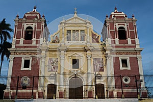 El Calvario Church, Leon photo