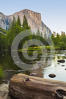 El Capitan, Yosemite National Park photo