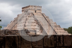 El Castillo of Chichen Itza, mayan pyramid in Yucatan/Mexico