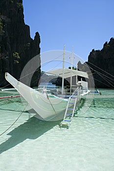 El nido banka boat palawan philippines