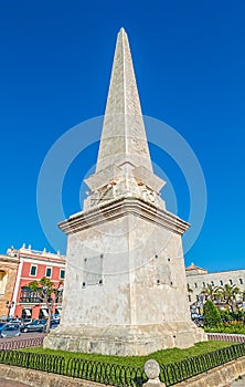 El Obelisco des Born in Ciutadella