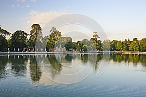 El Retiro Park Pond