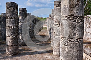 El Templo de los Guerreros y las Mil Columnas photo