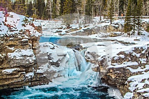 Elbow falls in late Spring