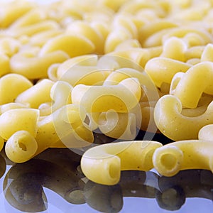 Elbow macaroni with reflection