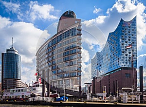 Elbphilharmonie Hamburg & Hanseatic Trade Center & Columbus Haus