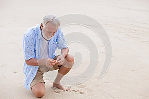 Elder man palaeontologist photo
