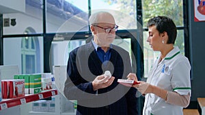 Elderly man asks druggist for opinion