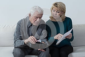 Elderly marriage and their financial problems