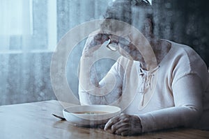 Elderly woman with eating disorders