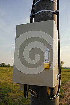 Electric cabinet with padlock