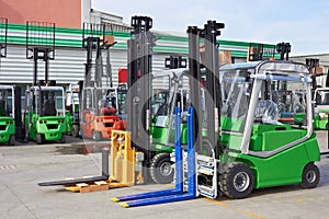 Electric forklift stackers