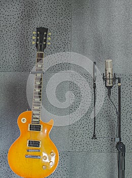 Electric guitar in recording in room Mic condenser